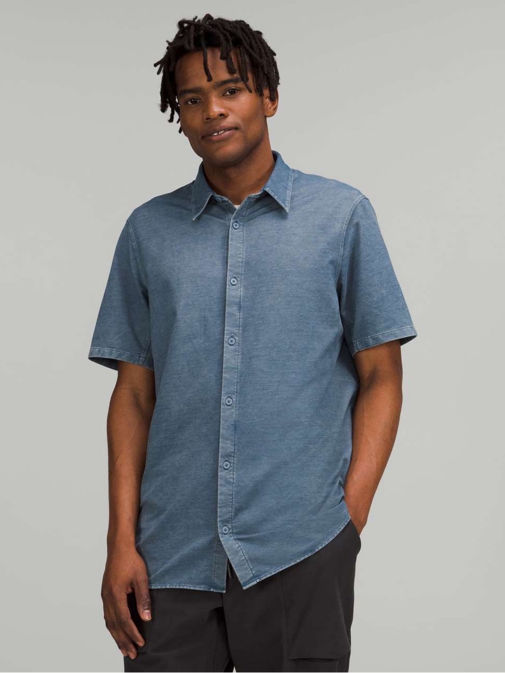 Lululemon Commission Short Sleeve Button Down Shirt Large River Blue Enzyme Dye